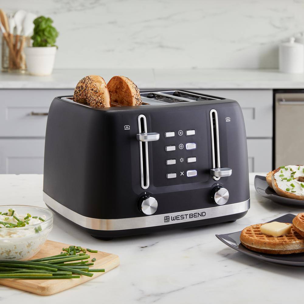 West Bend 4-Slice Toaster, in Black