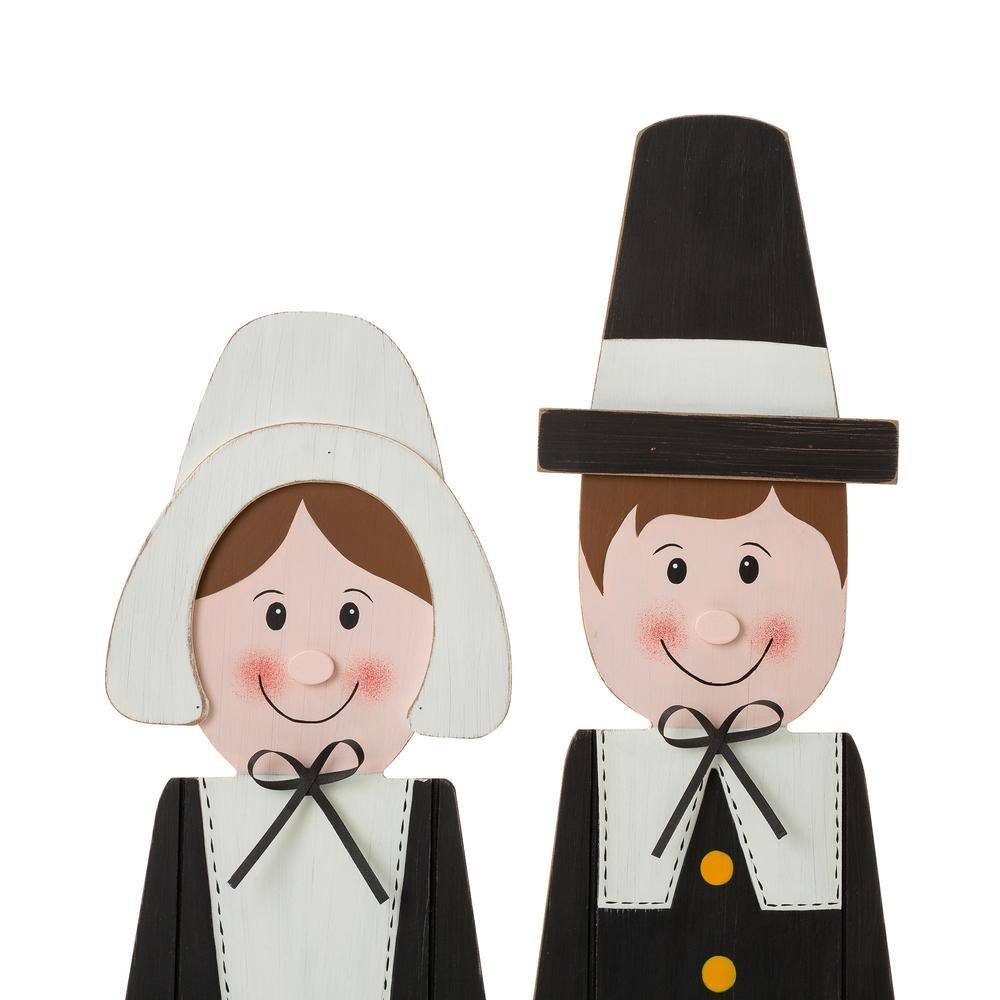 Glitzhome 36 in. H Thanksgiving Wooden Pilgrim Couple Poch Decor