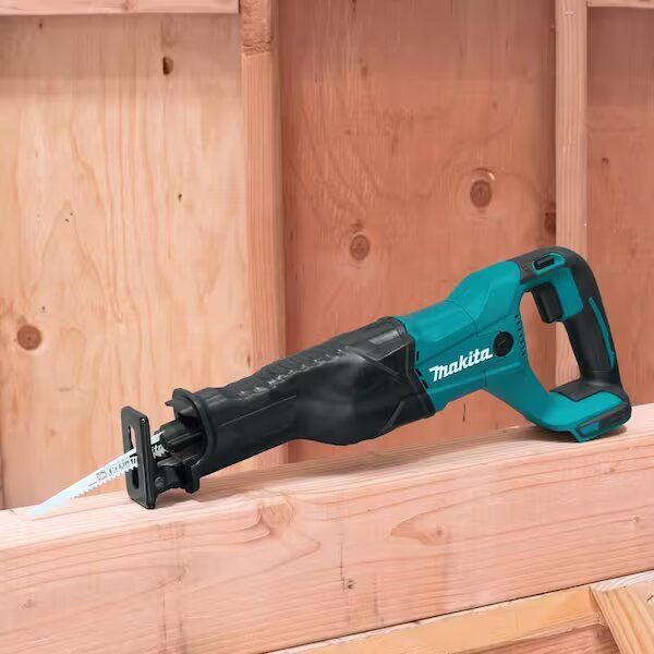 Makita  18V LXT Lithium-Ion Cordless Reciprocating Saw (Tool-Only)