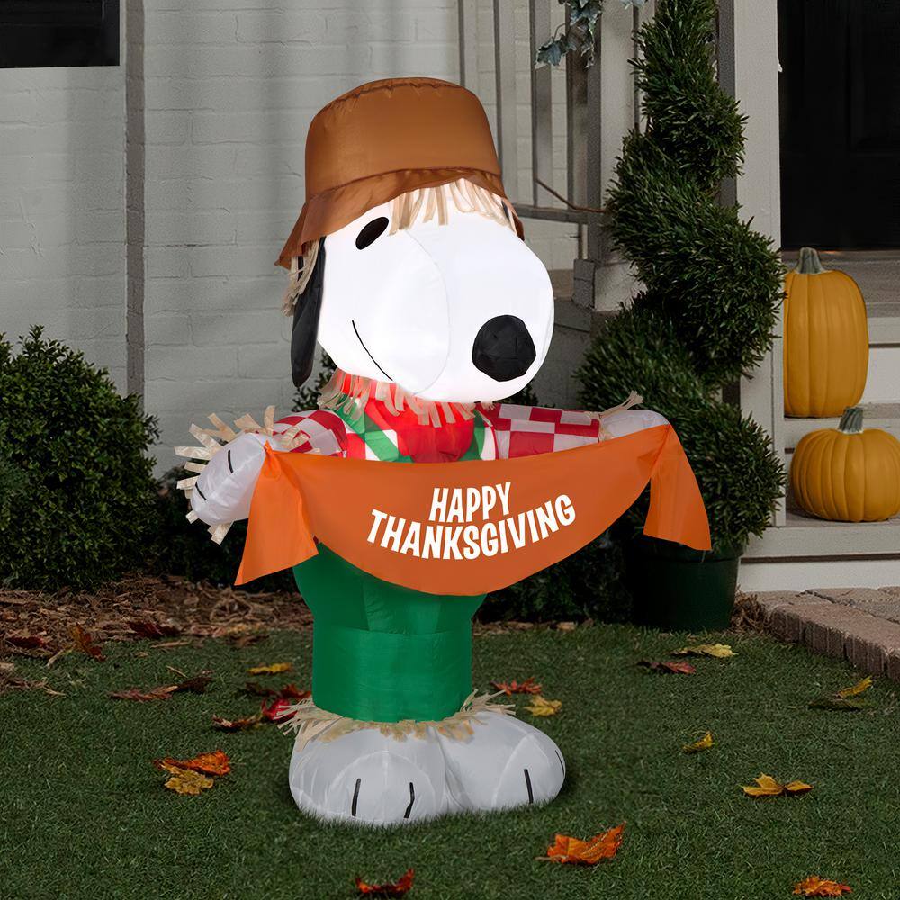 Gemmy 3.5 ft. H Inflatable Airblown-Snoopy as Scarecrow-SM-Peanuts