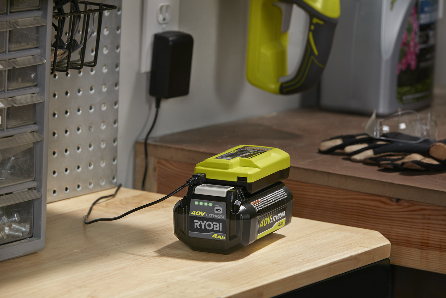 RYOBI 40V Lithium-Ion Charger with USB Port