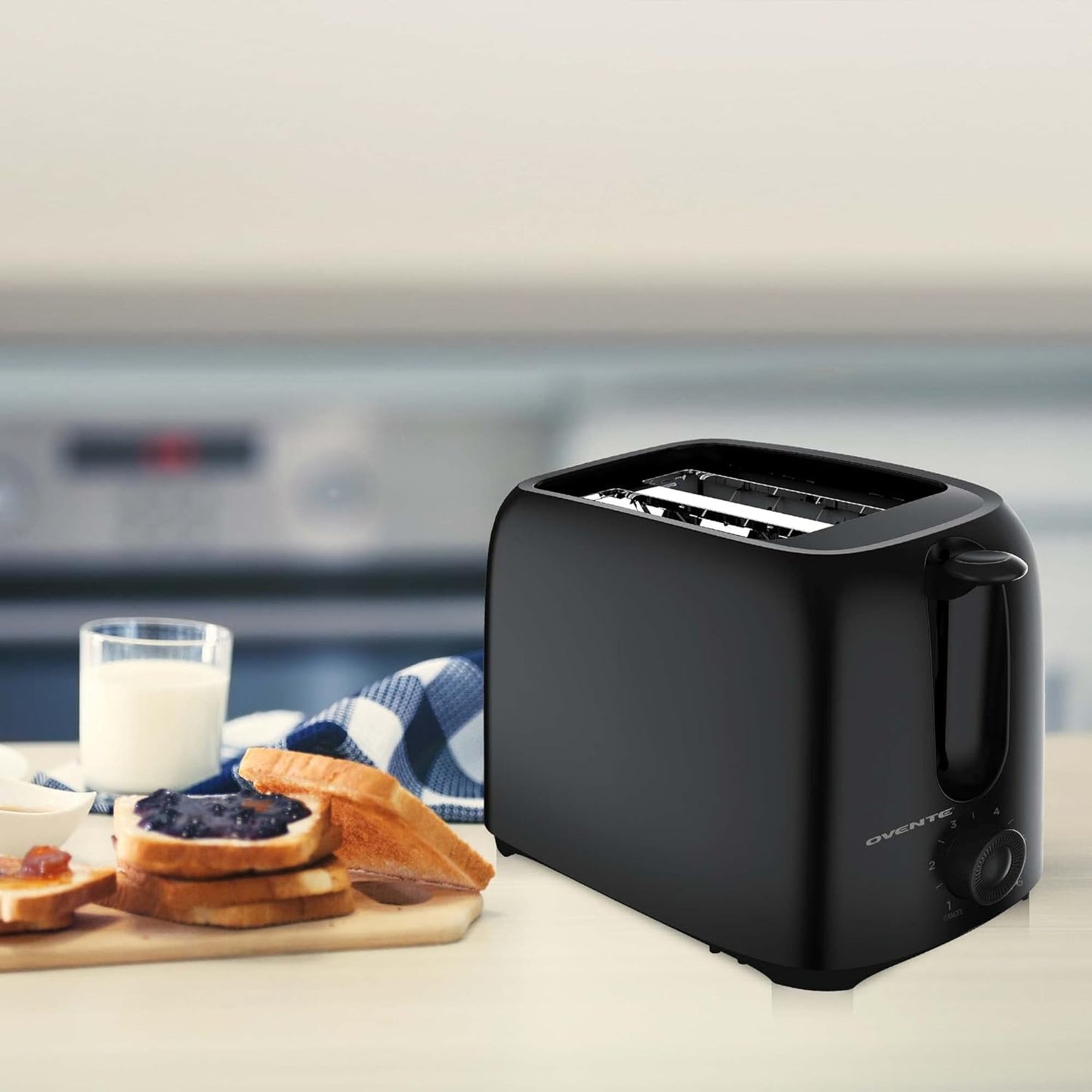 OVENTE 700-Watt 2-Slice Black Bread Toaster