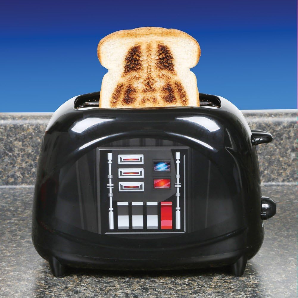 Uncanny Brands Star Wars Empire Collection 2-Slice Darth Vader Toaster