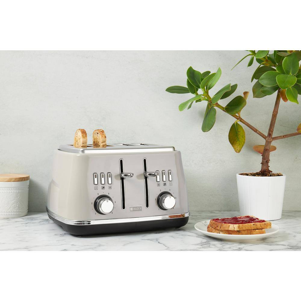 HADEN Cotswold 1500-Watt 4-Slice Wide Slot Putty Retro Toaster with Removable Crumb Tray and Adjustable Settings