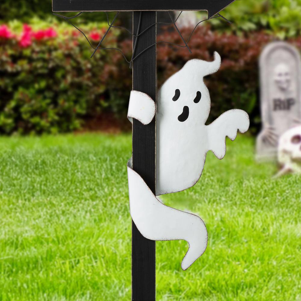 Glitzhome  42 in. H Lighted Halloween Wooden Haunted House Yard Stake