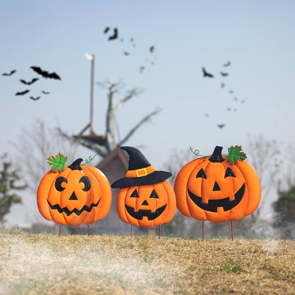 Glitzhome 39.75 in. H Halloween Lighted Metal Stacked Jack-O-Lantern Yard Stake or Hanging Decor (Set of 3)