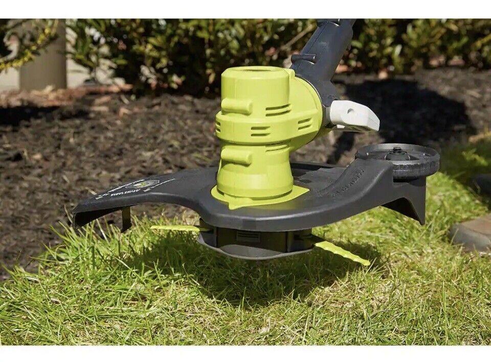 RYOBI ONE+ 18V 13 in. Cordless Battery String Trimmer/Edger with 4.0 Ah Battery and Charger